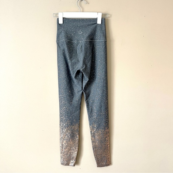 BEYOND YOGA | Alloy Metallic Ombré High-Waist Leggings Sz S - Picture 7 of 8